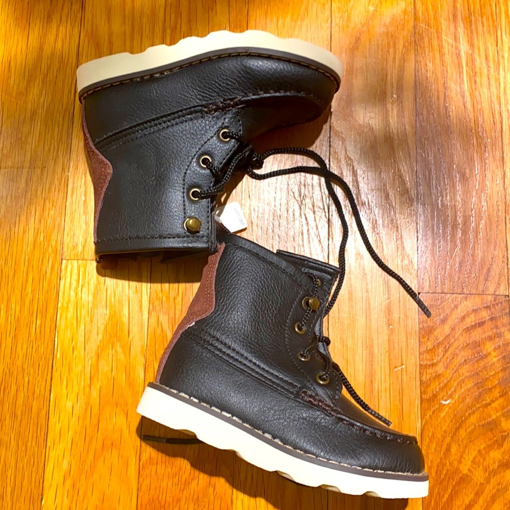 NWT boots